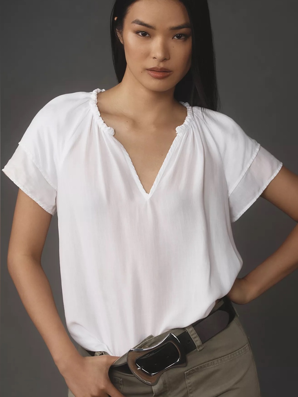 Anthropologie Cloth & Stone Short-Sleeve Ruffle-Neck Lightweight Split neck top